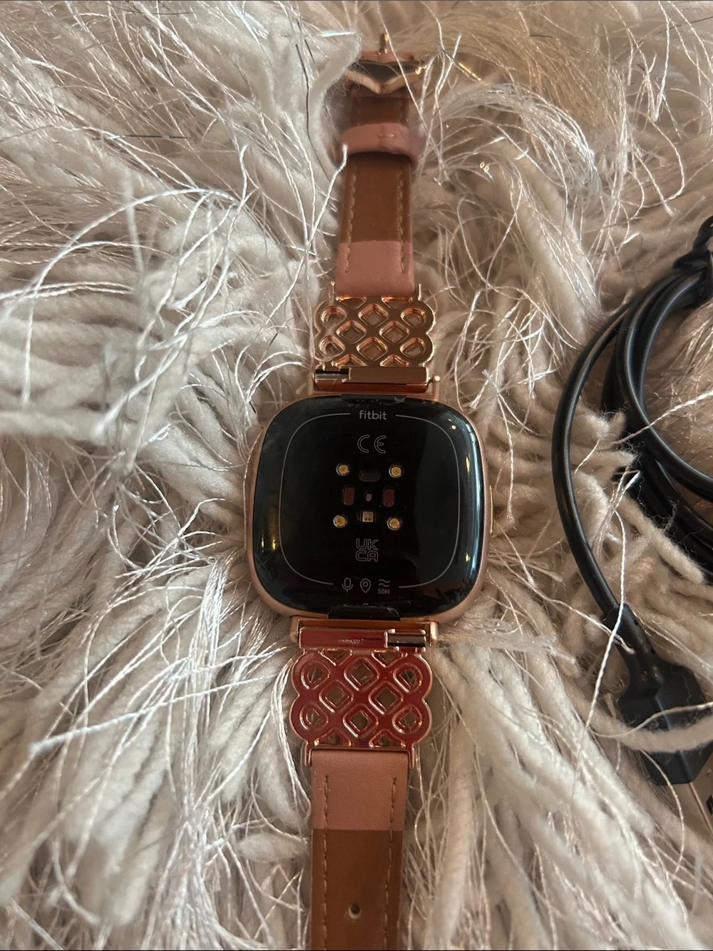 Fitbit verse 4, pre-loved in good condition